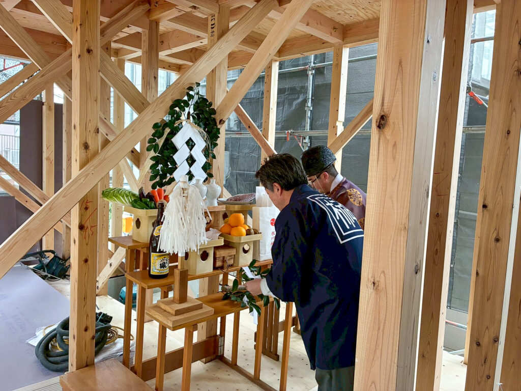 「桜町アパート」～共同住宅の上棟～