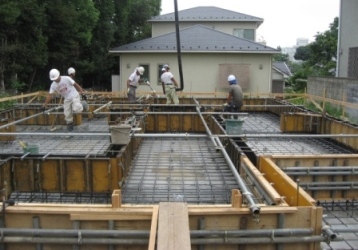 『玄関土間に吹抜のある家』（長期優良住宅） ～さいたま市Ｔ邸　基礎ｺﾝｸﾘｰﾄ打設～