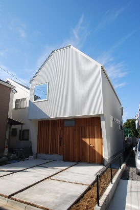 『屋上テラスのある家　コラボレーション住宅』～所沢市Ｍ邸　完成見学会開催中です。～